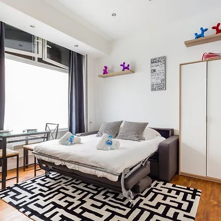 Wonderful Nation - Charonne Apartment Paris